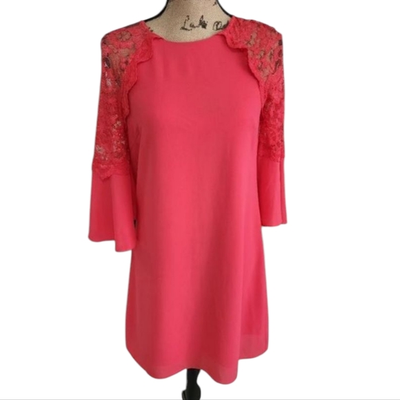Badgley Mischka Pink Lace Shoulder 3/4 Bell Sleeve Mini Party Dress Size 2